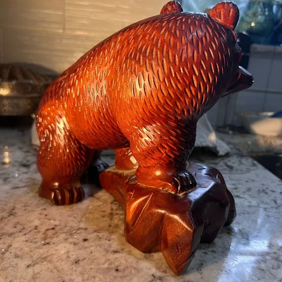 Vintage Japan Ainu Brown Bear with Fish Carved Solid wood! - Picture 7 of 15